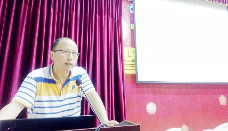 6董事长曹俊恒作动员讲话.jpg